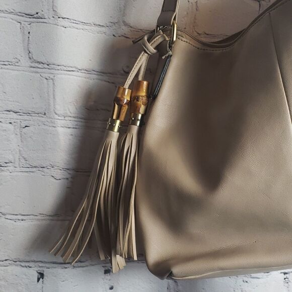 Tan Bag - Picture 3 of 8